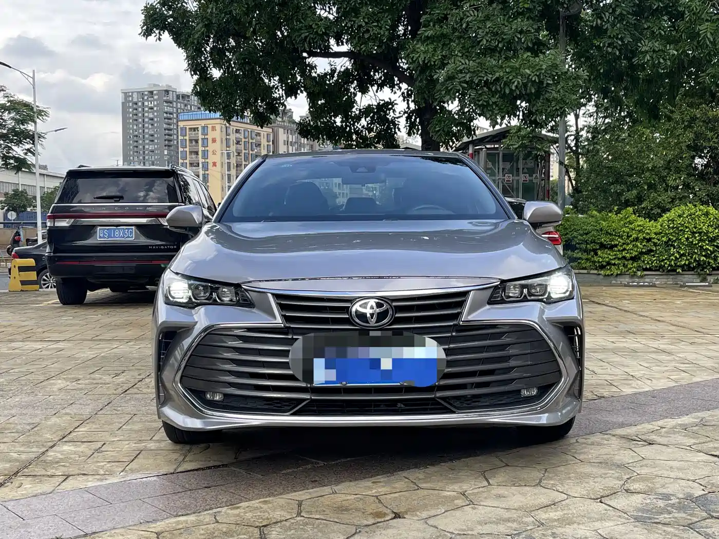 Toyota Avalon 2022 2.0L Progressive Edition фото 2