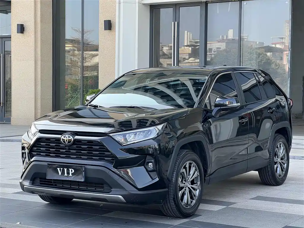 Toyota RAV4 Rongfang 2023 2.0L CVT 2WD Fashion Edition