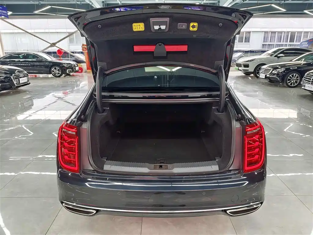 Hongqi H9 2023 2.0T Smart Connectivity Flagship Edition фото 23