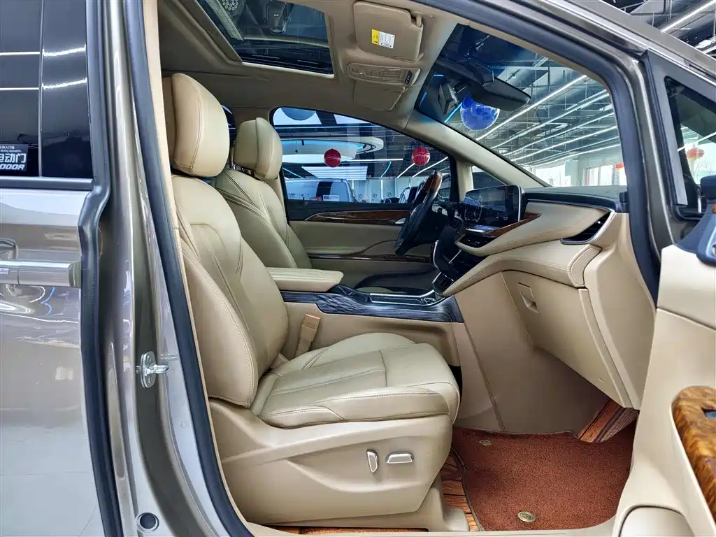 Buick GL8 2021 ES Landlord 653T Luxury фото 7