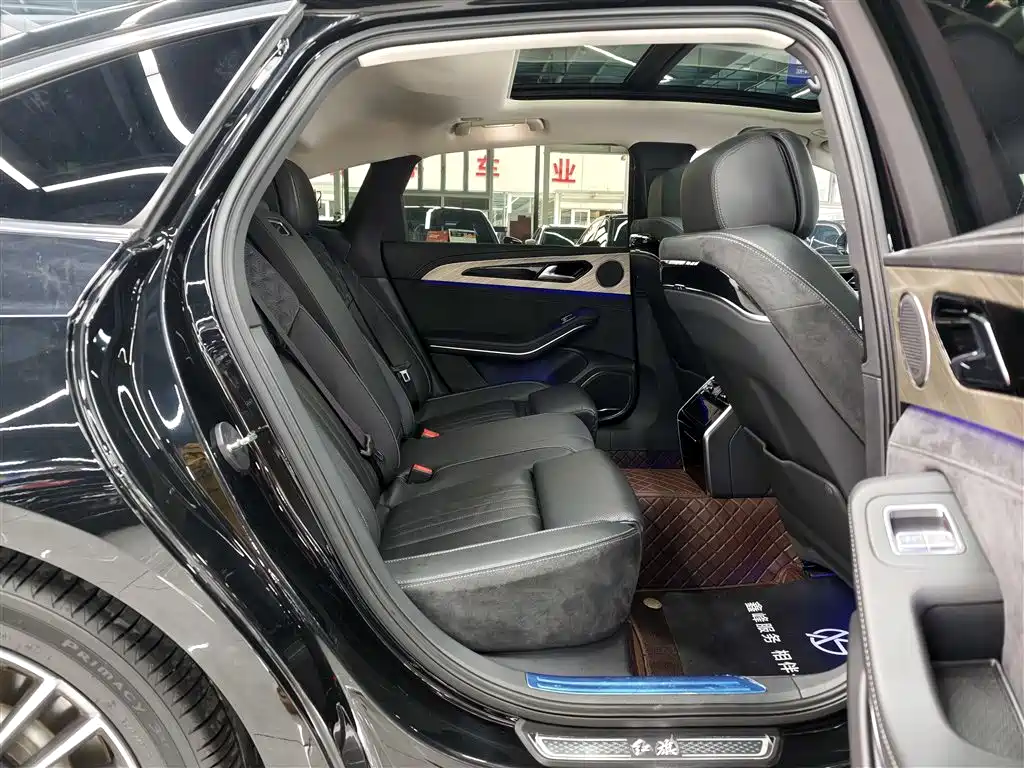 Hongqi H9 2023 2.0T Smart Connectivity Flagship Edition фото 10