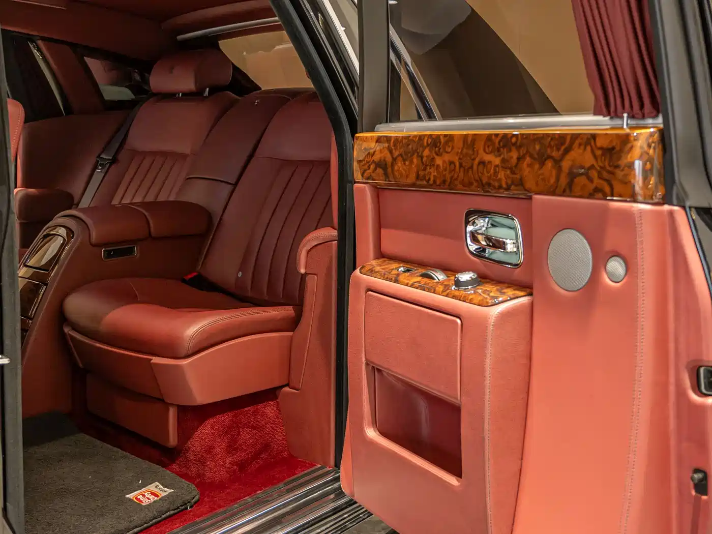 Фото 8 - Rolls-Royce Phantom