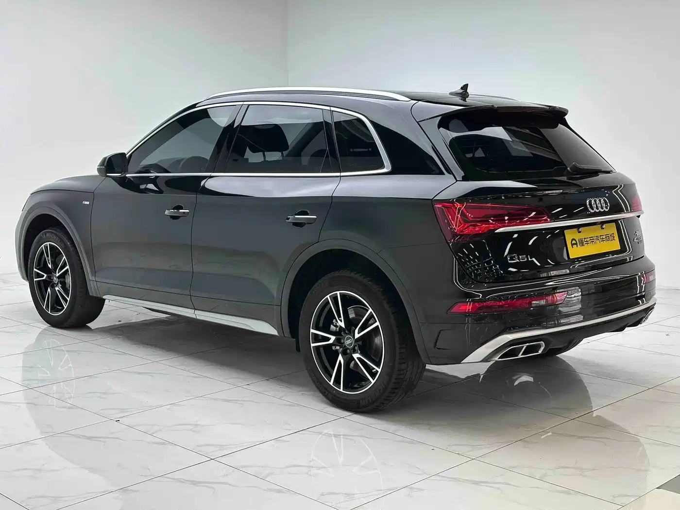 Audi Q5L 2021 40 TFSI Fashion Dynamic фото 13
