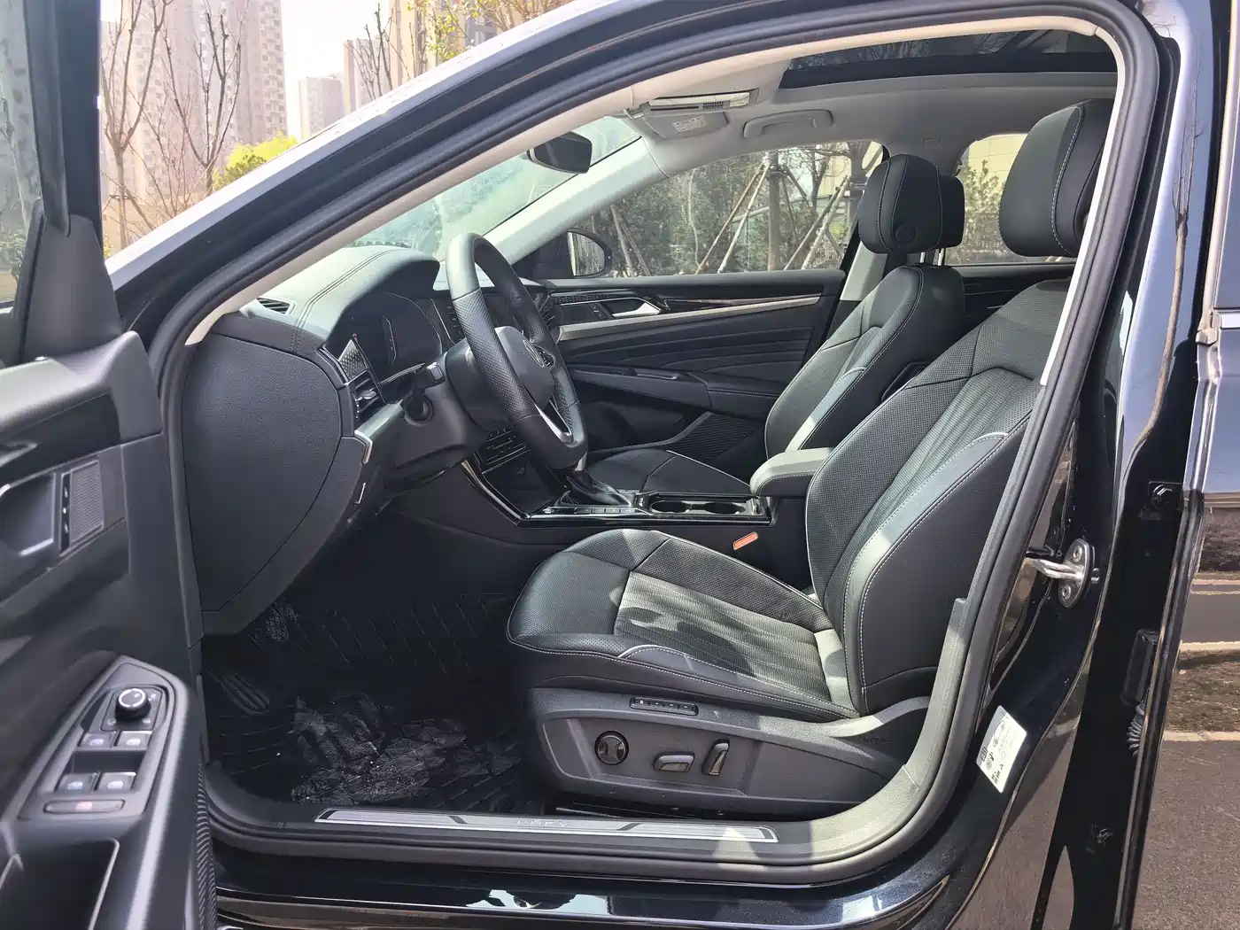 VOLKSWAGEN PASSAT NEW ENERGY