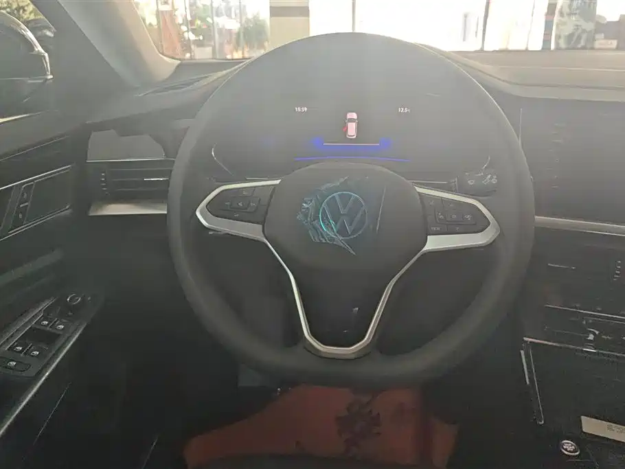 VOLKSWAGEN PASSAT NEW ENERGY