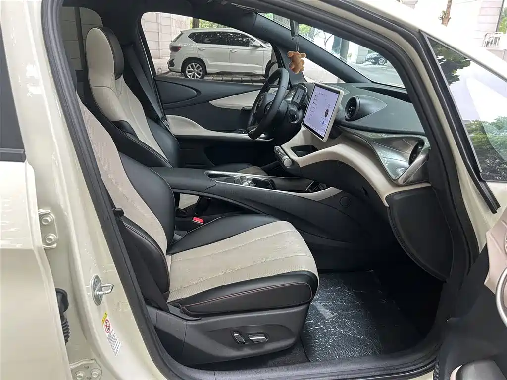 BYD Dolphin 2024 Glory Edition 420km Fashion Edition фото 16