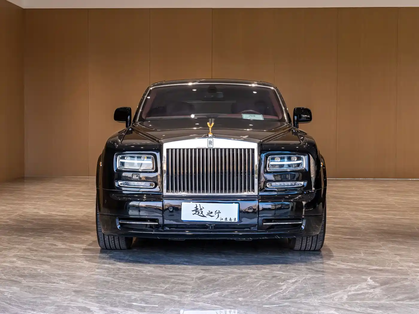 Фото 4 - Rolls-Royce Phantom