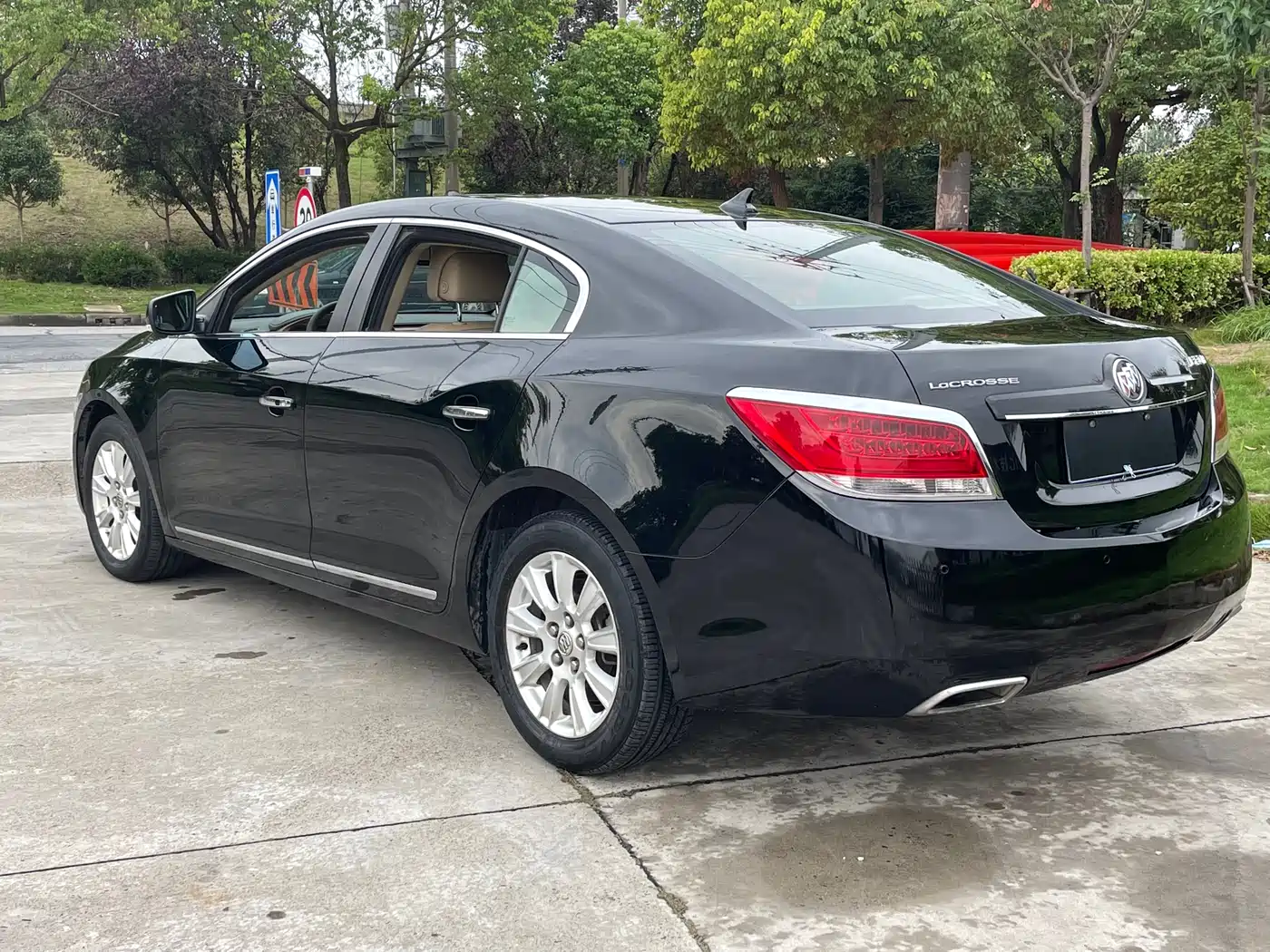 Buick LaCrosse 2011 2.4L SIDI Premium Edition фото 8