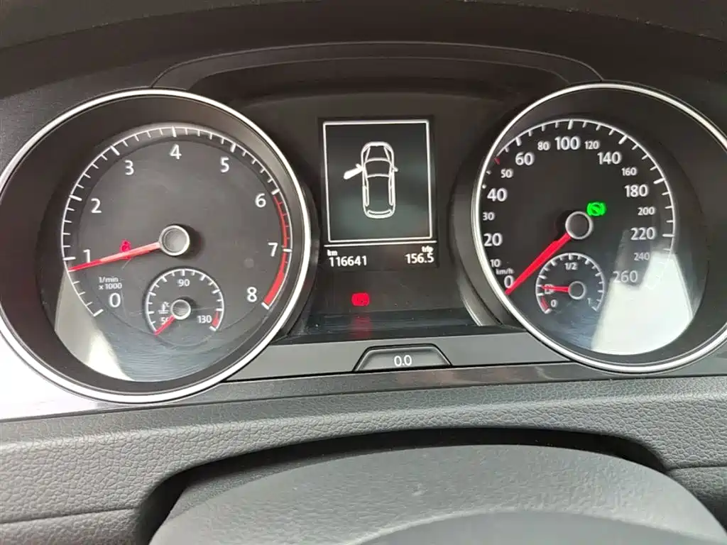 Volkswagen Golf 2017 230TSI Auto Comfort Millionth Anniversary Edition фото 12