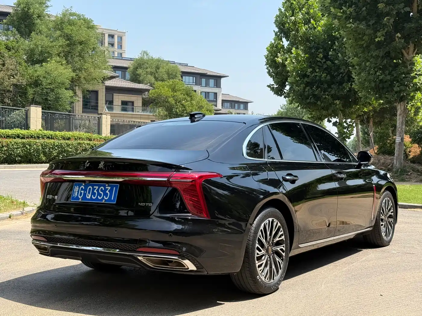 Hongqi H5 2024 2.0T Automatic Smart Connect Flag Smooth Edition фото 9