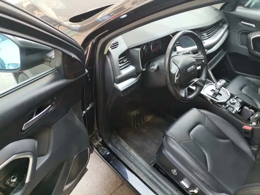 Фото 12 - Haval H6