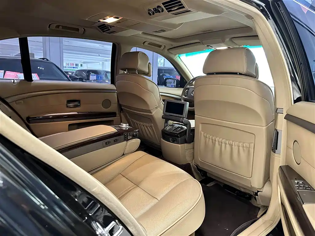 BMW 7 Series 2007 2005 Model 740Li