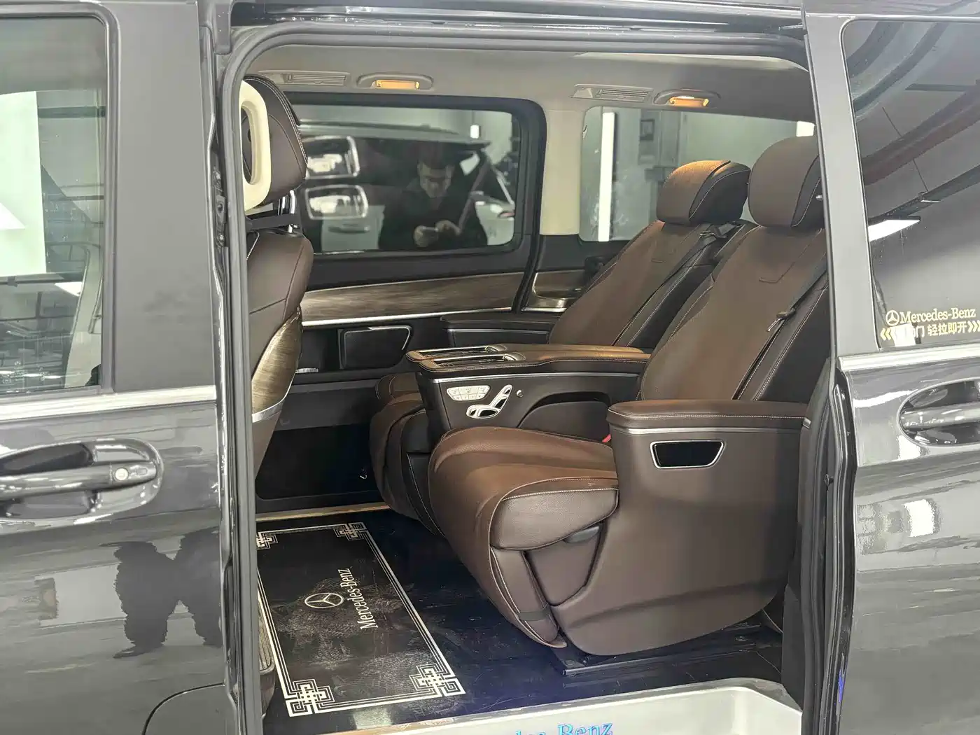 MERCEDES-BENZ V CLASS