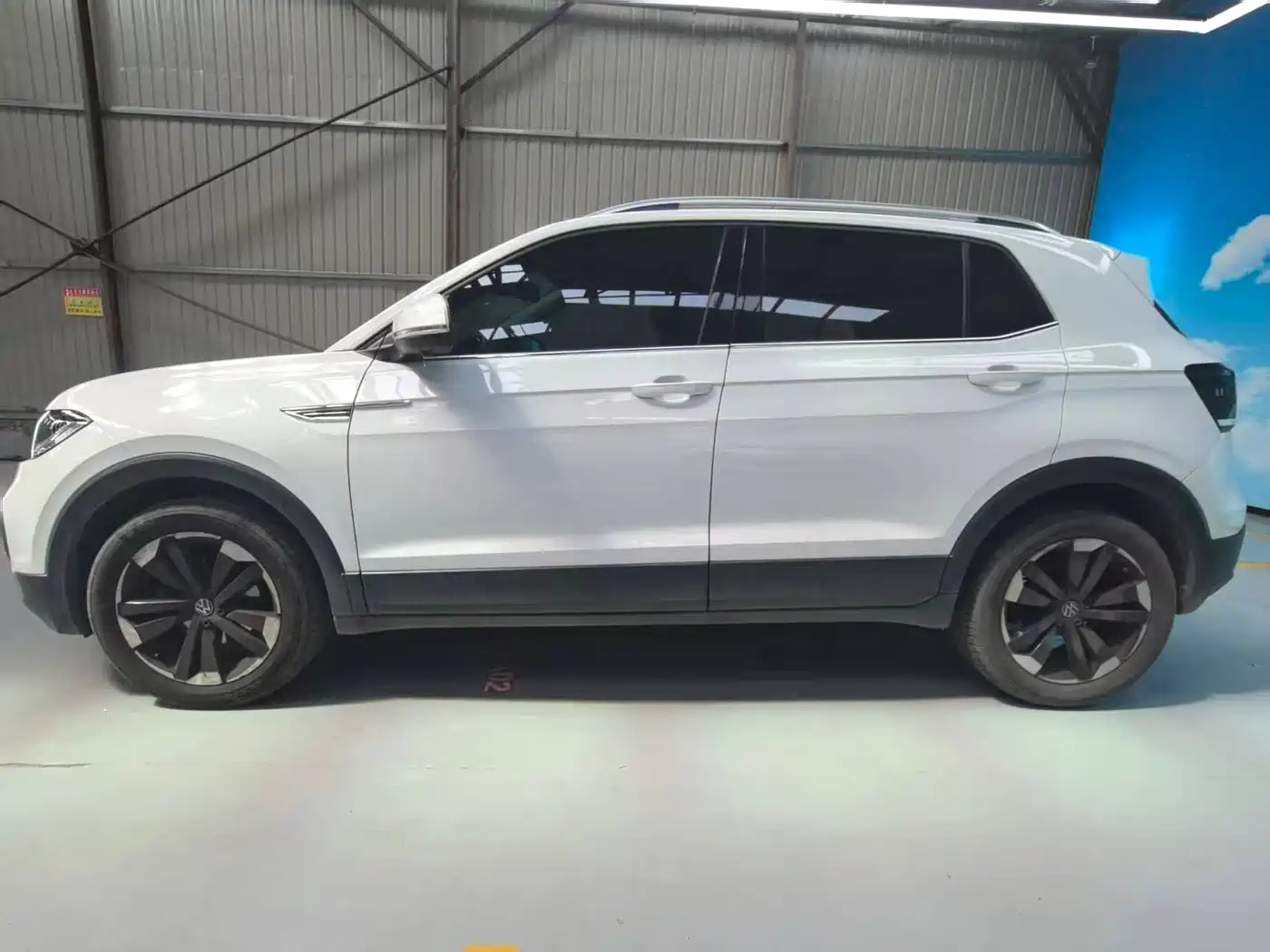 VOLKSWAGEN EXPLORING THE SHADOW