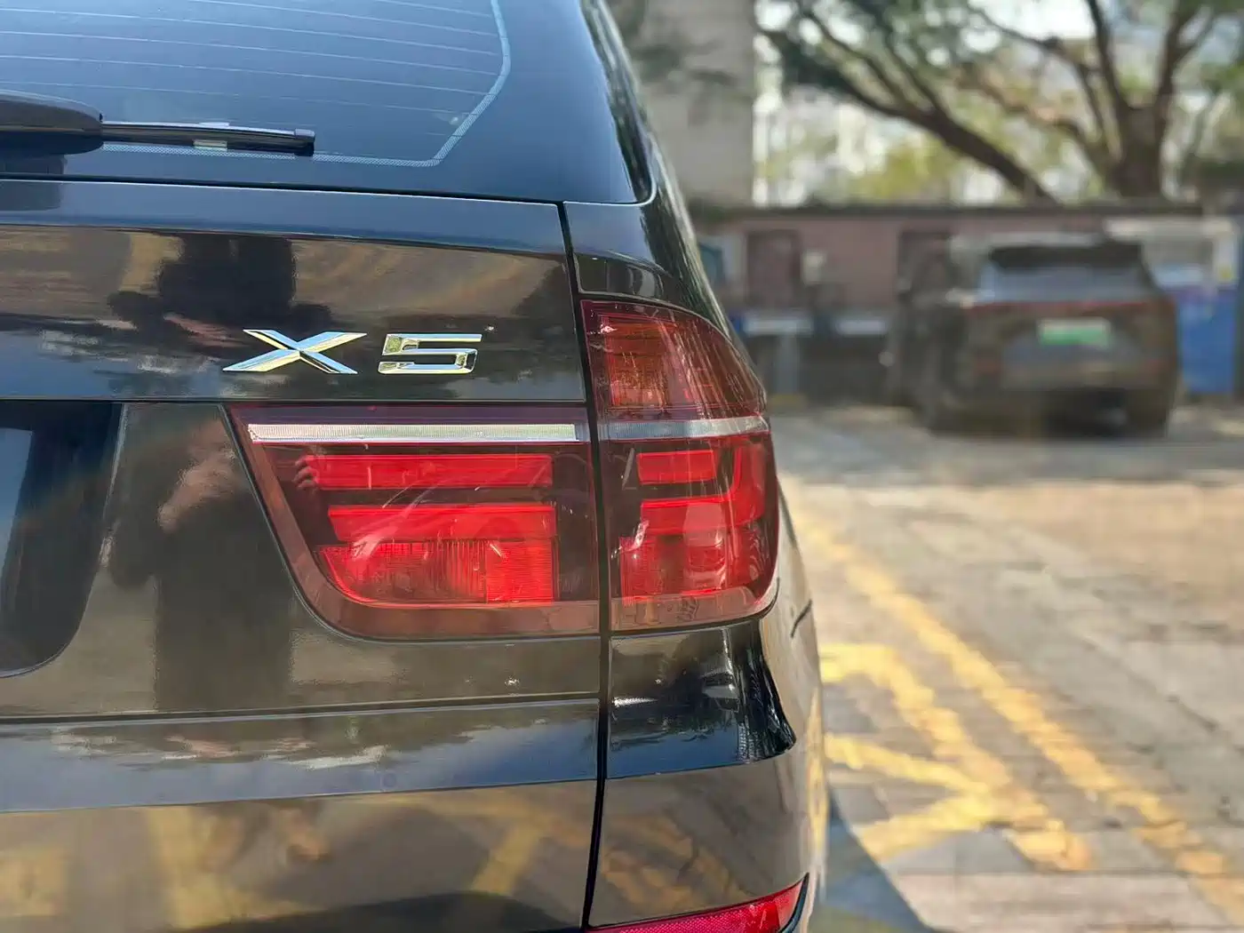 BMW X5 (Import) 2011 xDrive35i Leading Edition фото 22