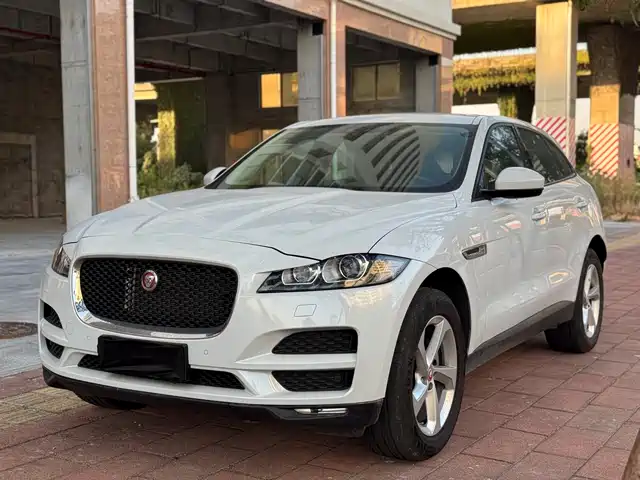 JAGUAR F PACE