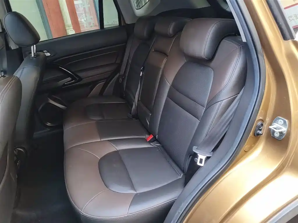 GAC Trumpchi Trumpchi GS4 2017 235T Manual 2WD Luxury фото 17