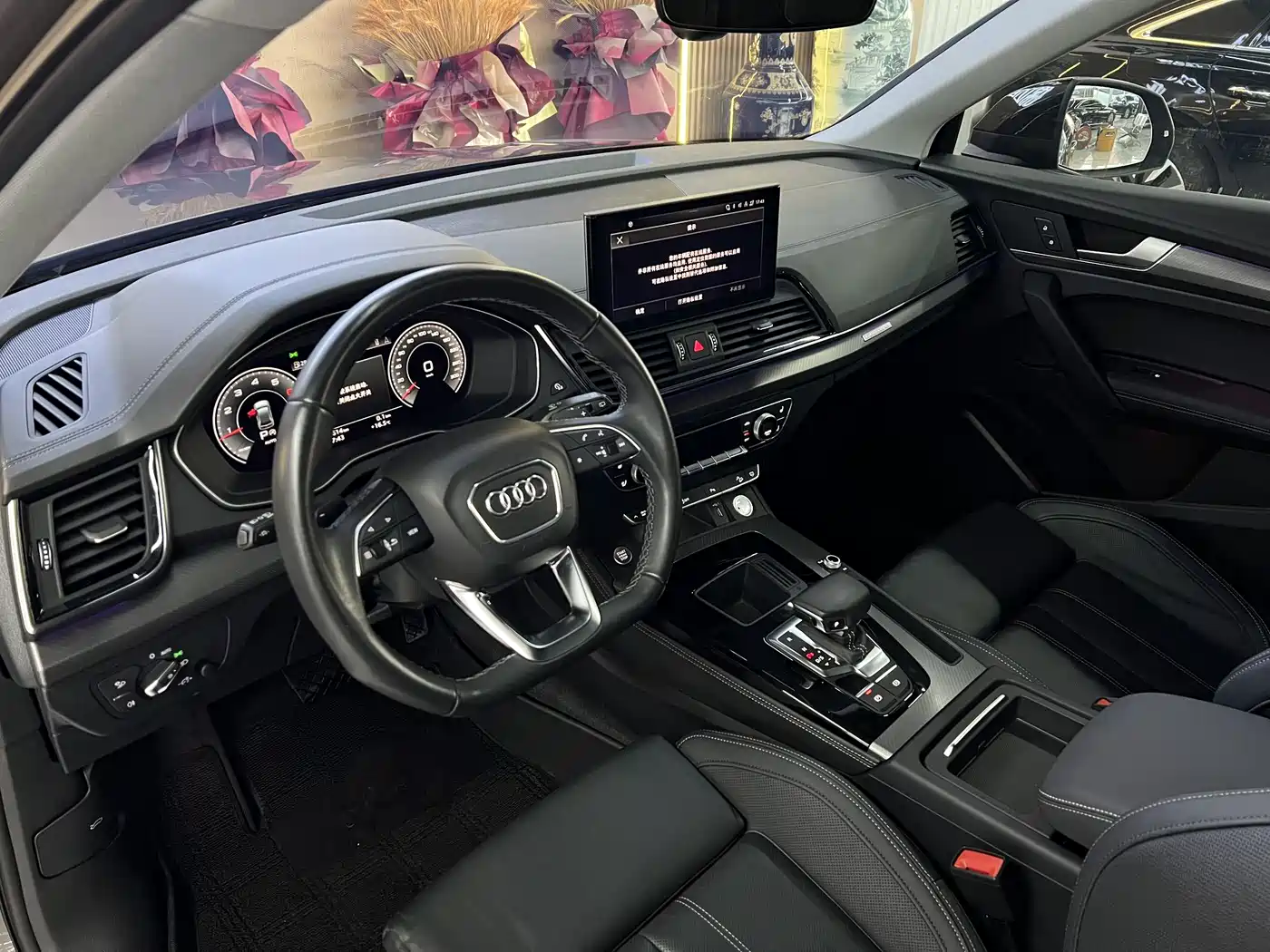 Audi Q5L 2022 40T Luxury Dynamic фото 7