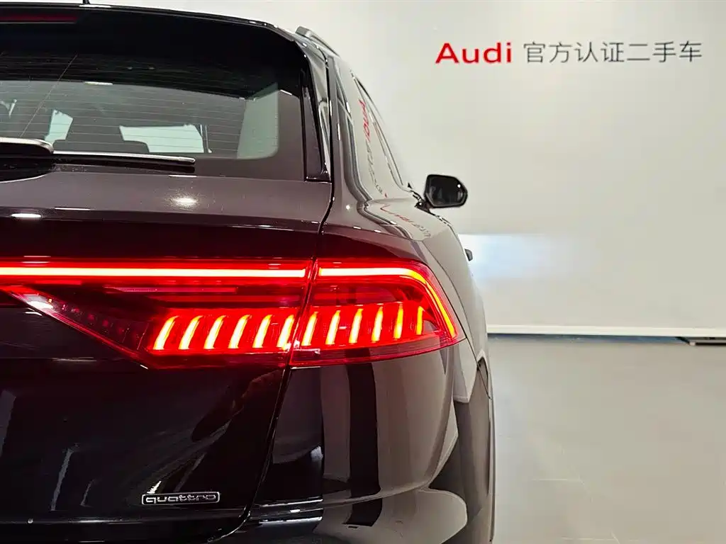 Audi Q8 2023 55 TFSI Premium Sport фото 18