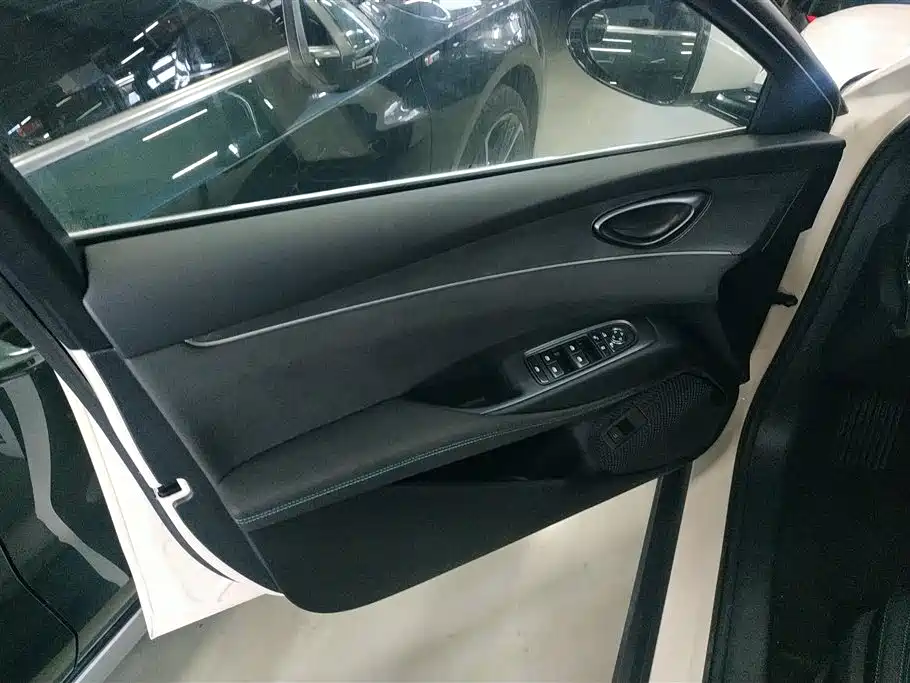 BYD Seal 06 DM-i Touring 2025 DM-i 150KM Premium фото 7