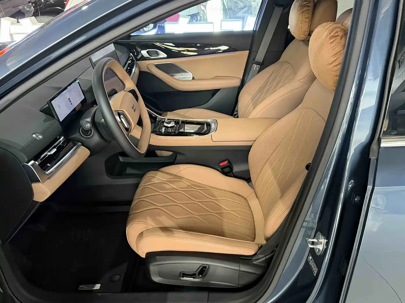 Geely Galaxy Galaxy A7 2025 EM-i фото 4