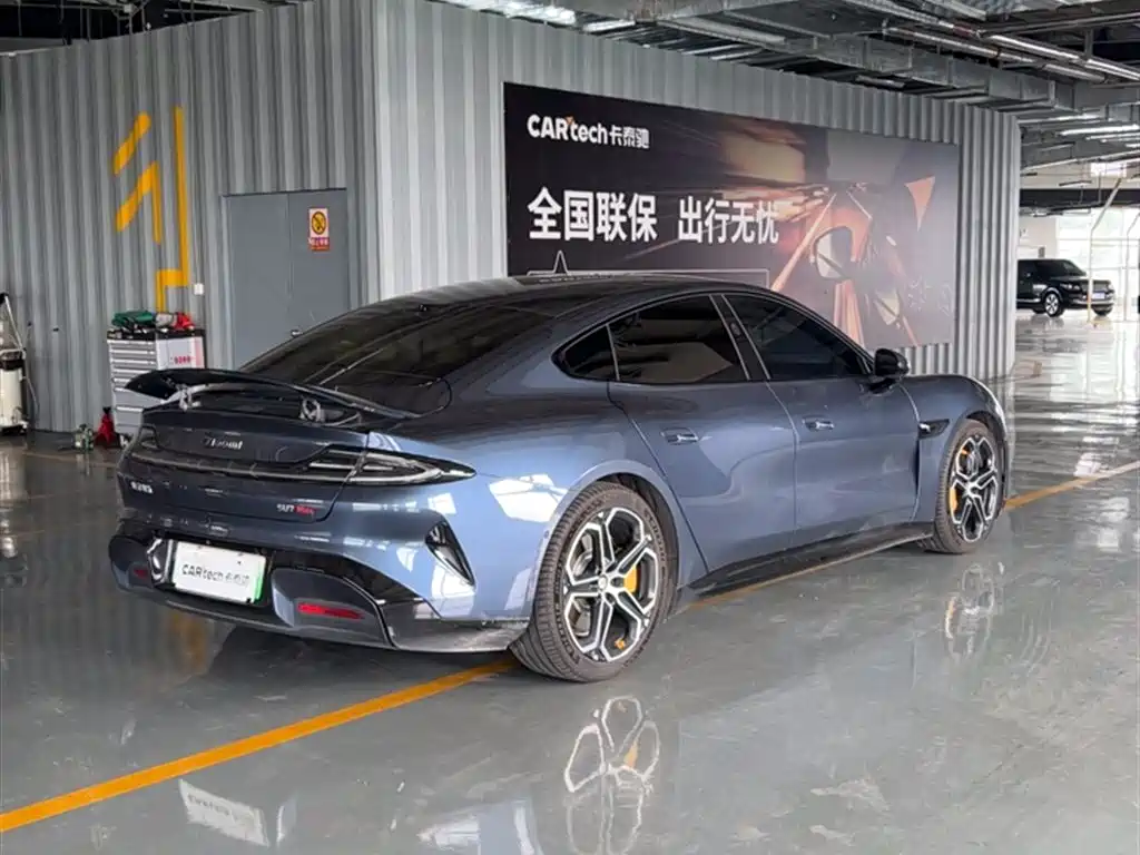 XIAOMI CAR XIAOMI SU7