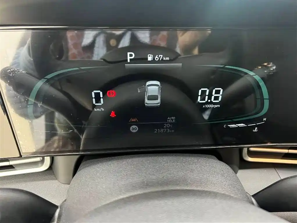Hyundai Elantra 2023 Model 1.5L CVT LUX Premium Edition фото 13