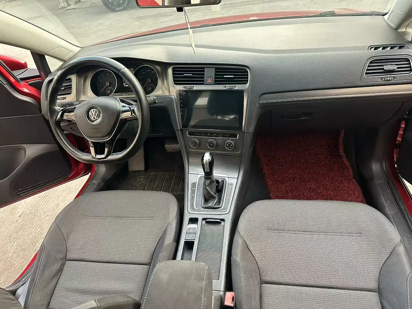 Volkswagen Golf 2014 1.6L Automatic Comfort фото 7