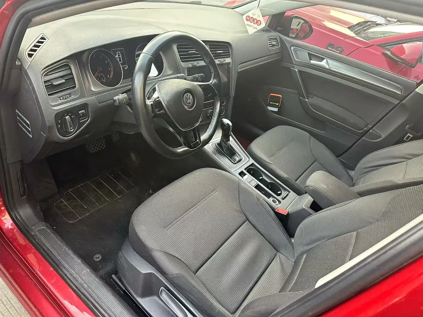 Volkswagen Golf 2014 1.6L Automatic Comfort фото 6