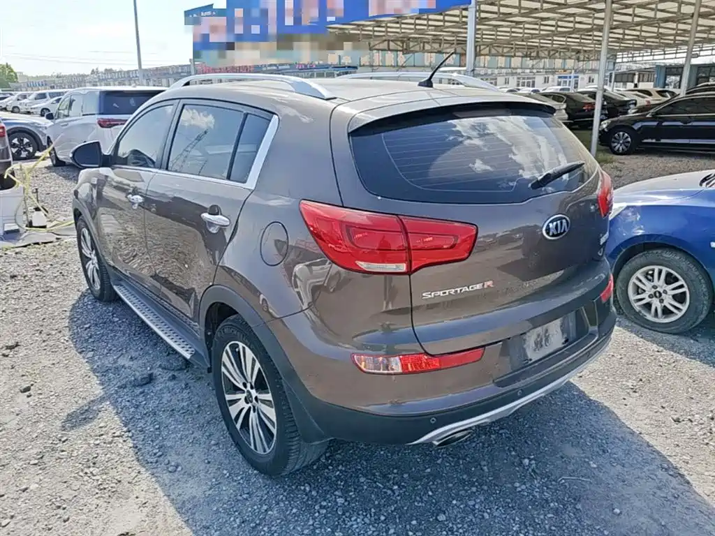 Kia Sportage 2016 2.0L Automatic 2WD DLX фото 5