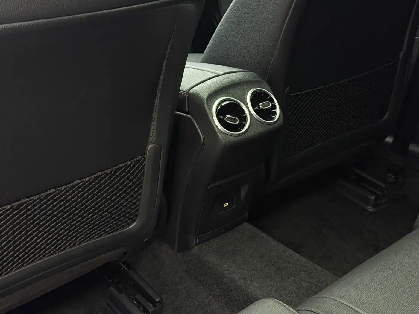 Mercedes-Benz A-Class 2023 A 180 L фото 12