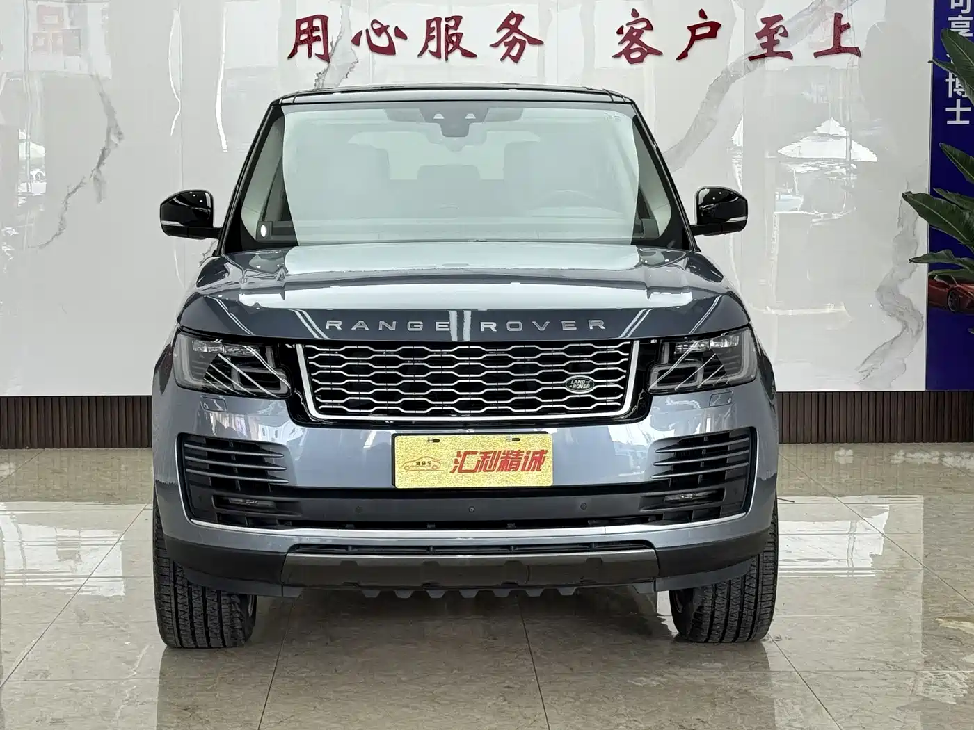 Land Rover Range Rover 2018 3.0 SC V6 Vogue SE Genesis Extended Edition фото 2