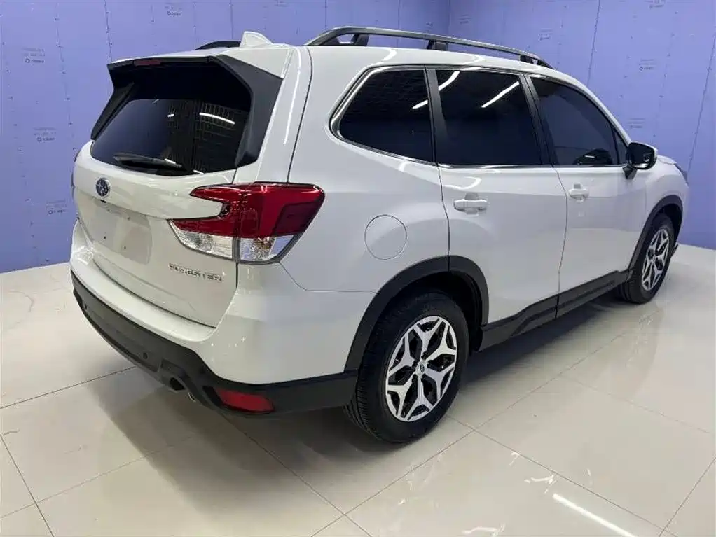 Subaru Forester 2022 2.0i AWD Luxury Edition with EyeSight фото 4