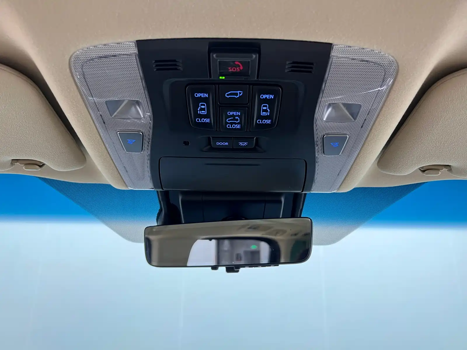 Фото 31 - Toyota Vellfire