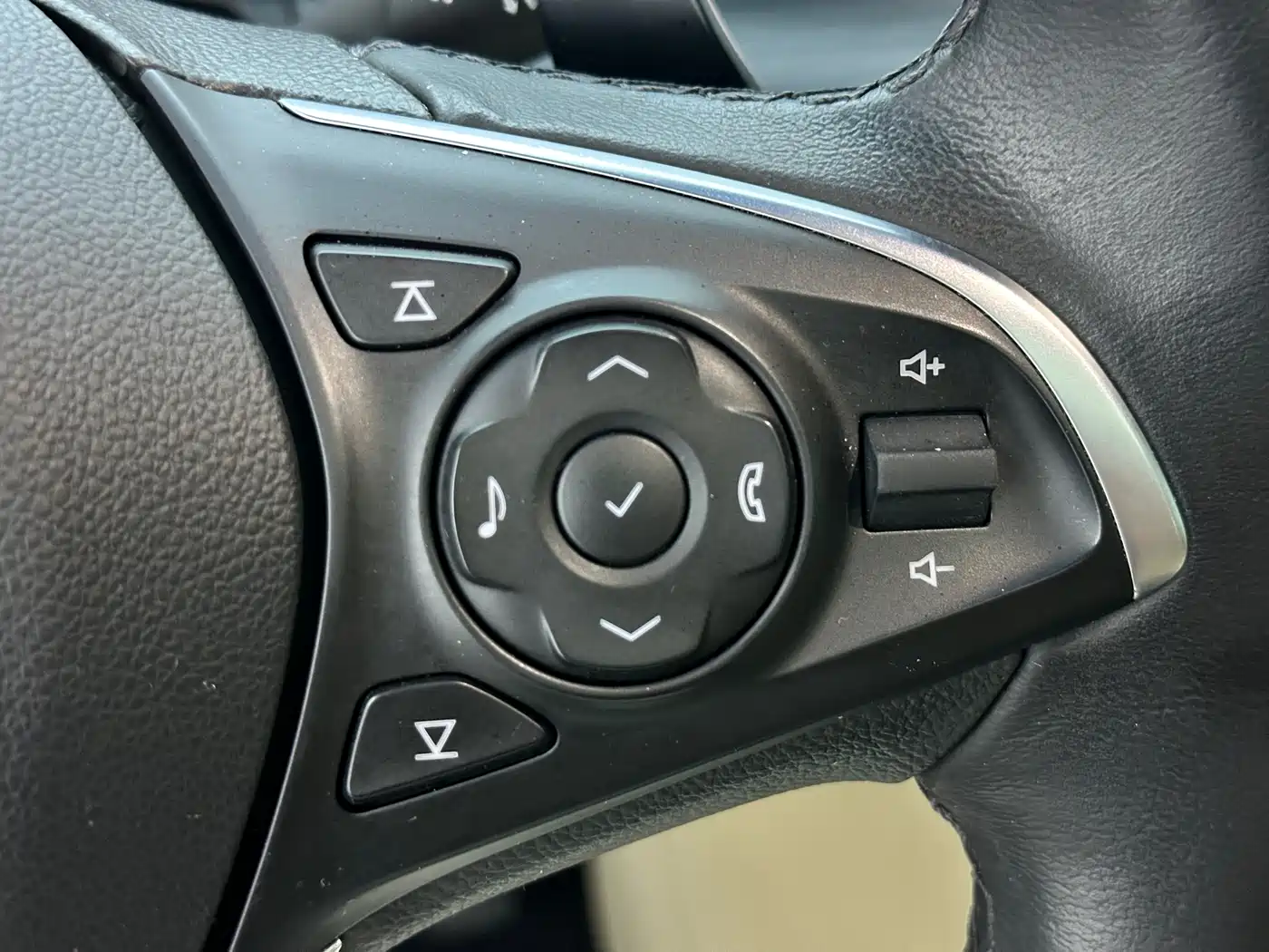 Buick GL8 2023 ES Landmaster Exclusive фото 17