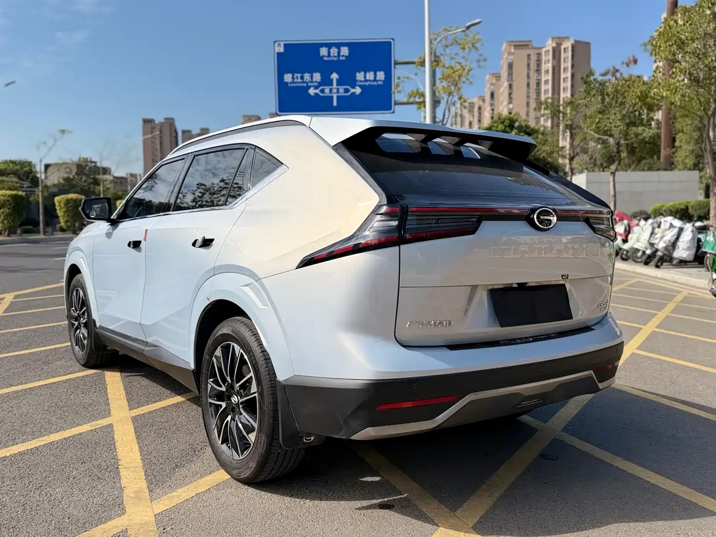 GAC TRUMPCHI GS4