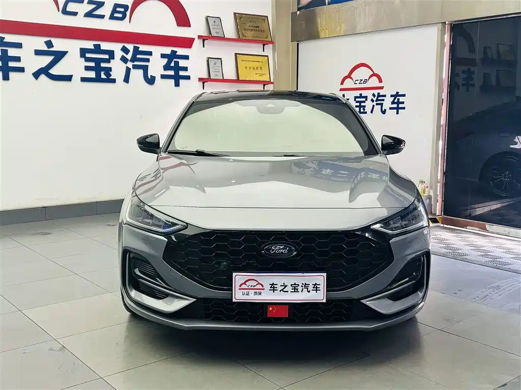 FORD FOX