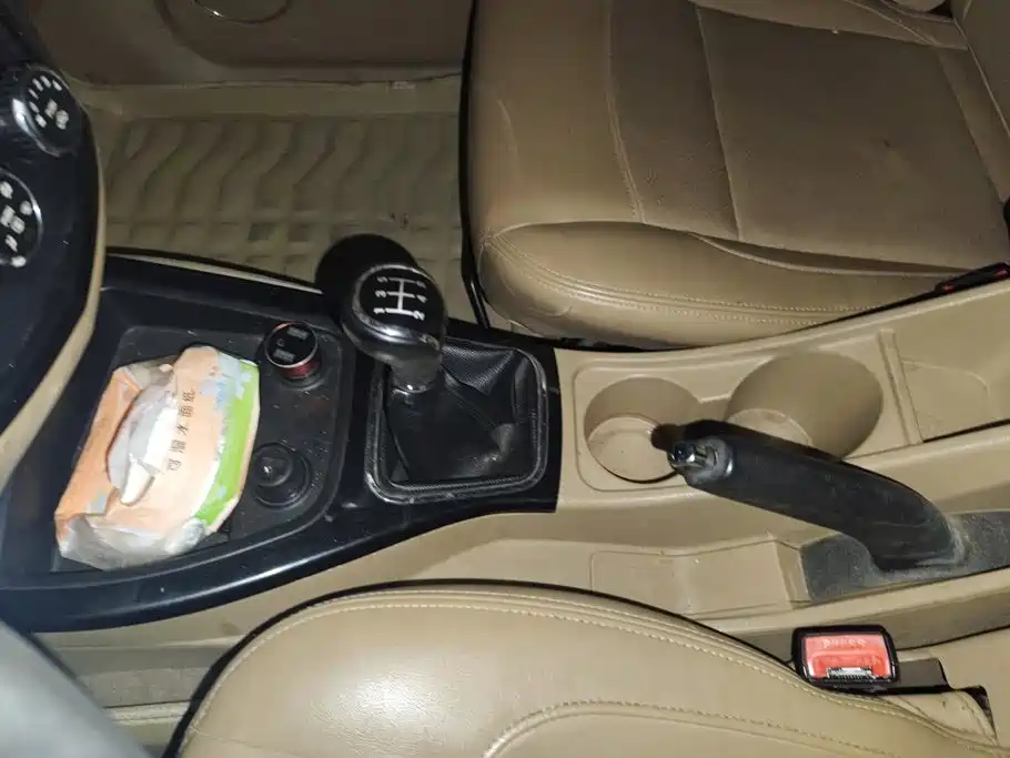 Wuling Motors Wuling Hongguang 2014 2014 1.5L S Luxury