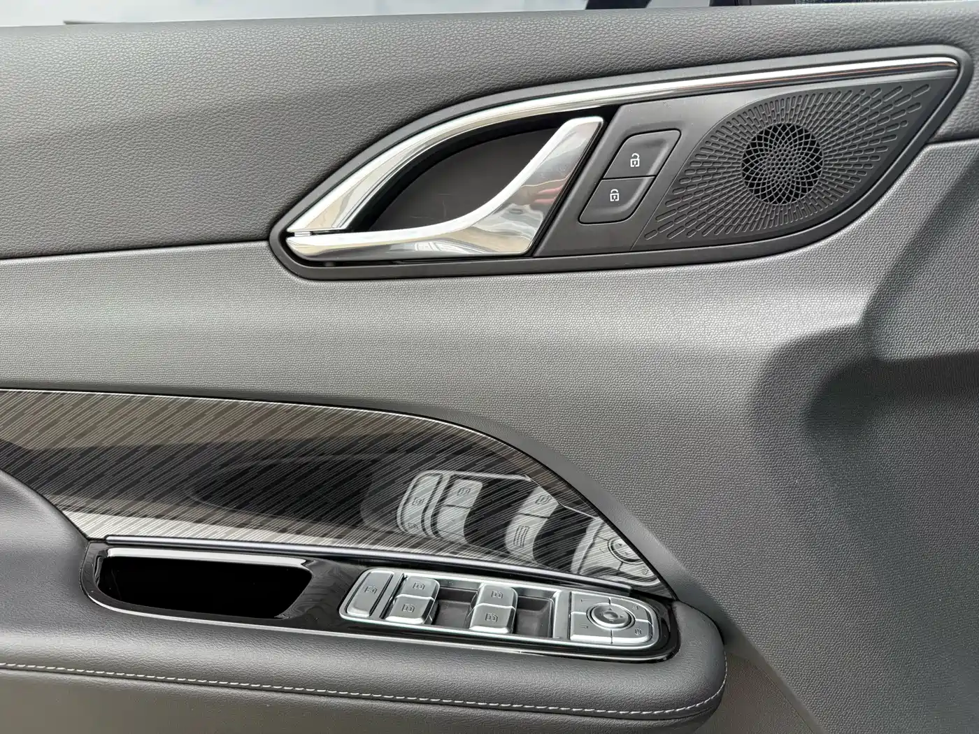 Hongqi HS3 2023 1.5T 2WD Virtue Edition фото 9