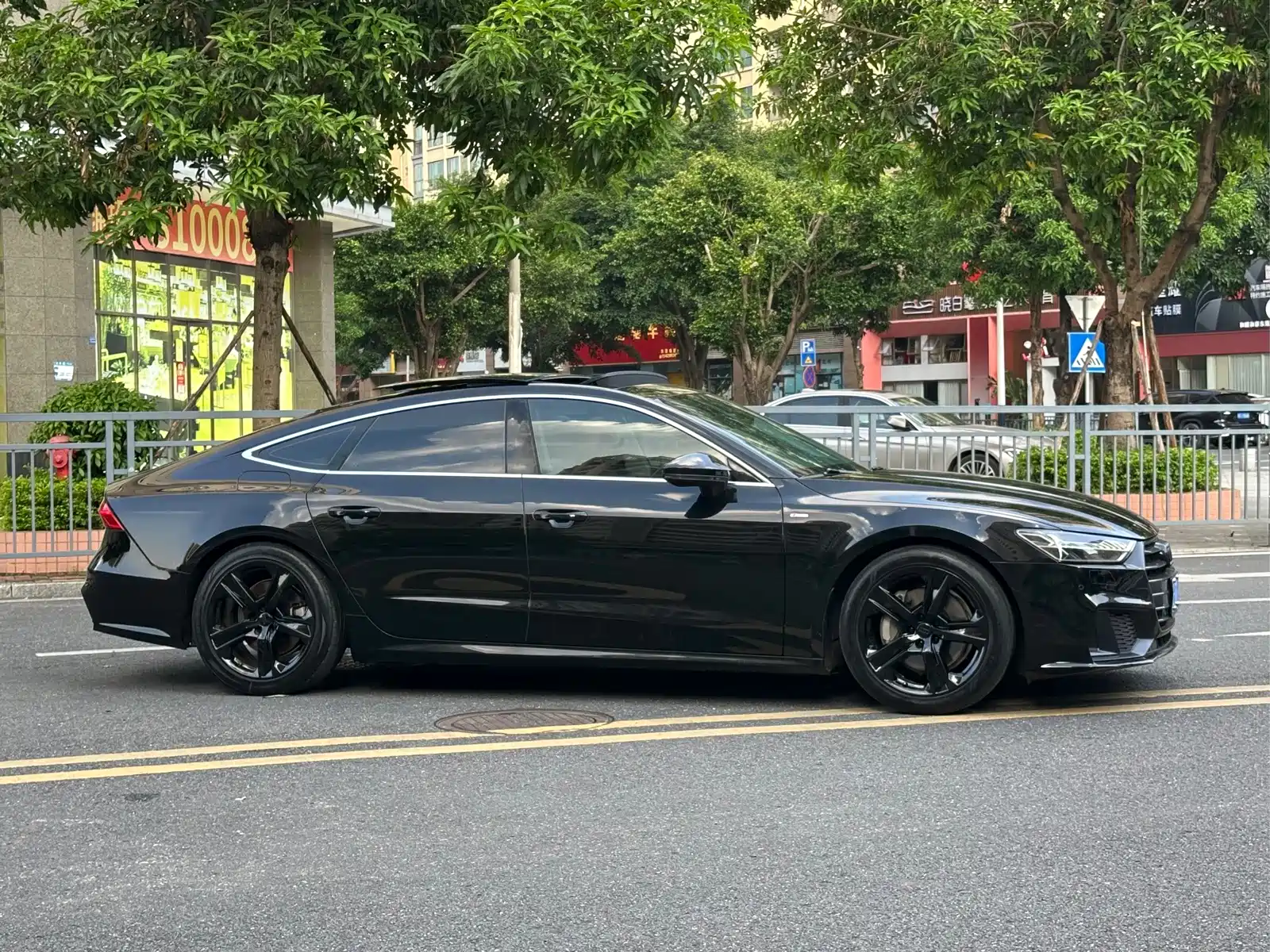 Фото 12 - Audi A7