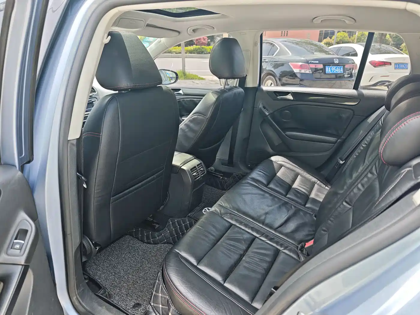 Volkswagen Golf 2012 1.4TSI Automatic Comfort фото 9