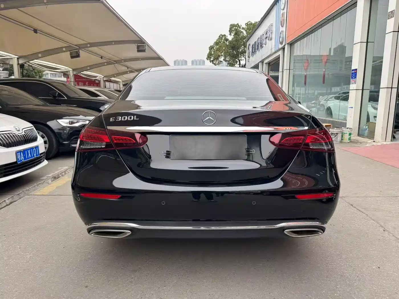 MERCEDES-BENZ E CLASS