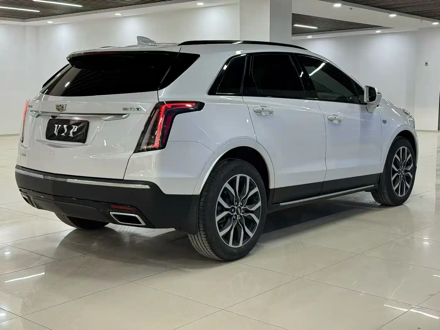 CADILLAC XT5