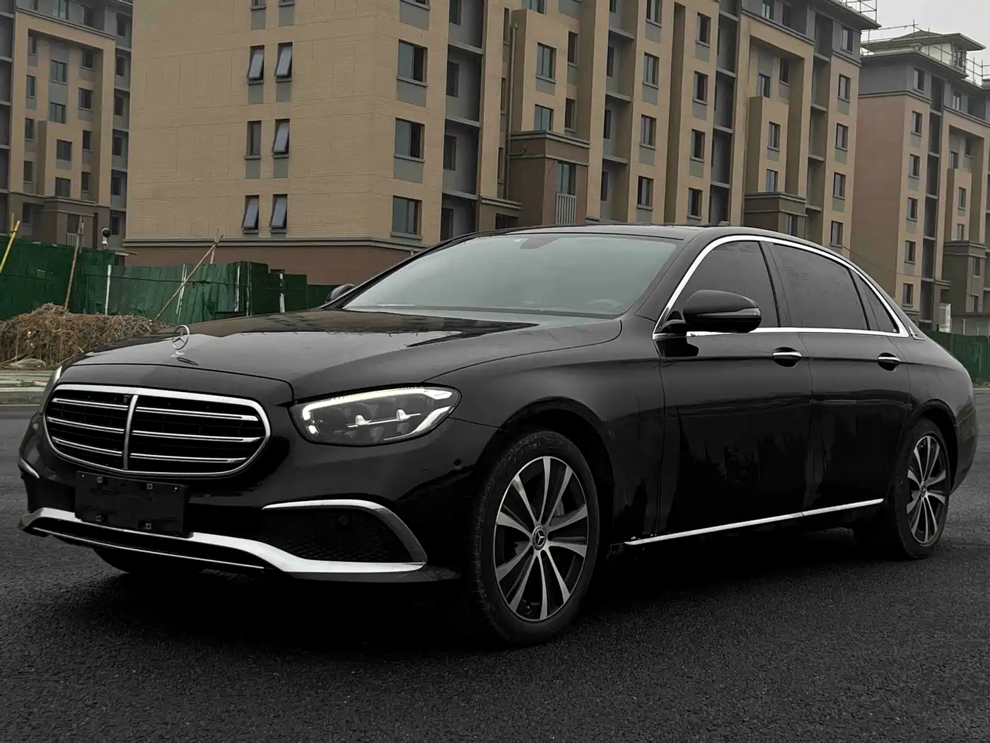 Mercedes-Benz E-Class New Energy 2022 E 350 e L Plug-in Hybrid Sedan