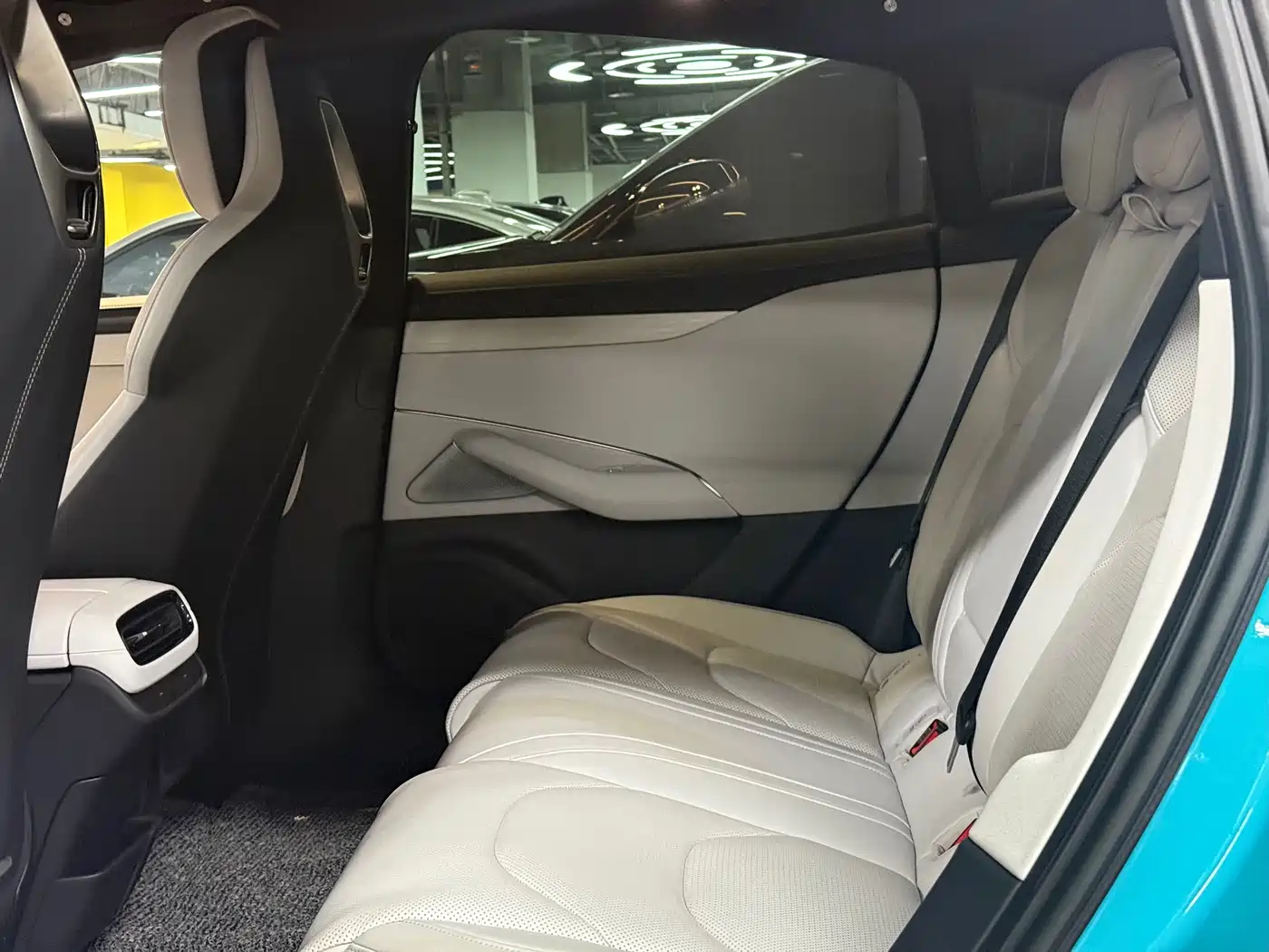 XIAOMI CAR XIAOMI SU7