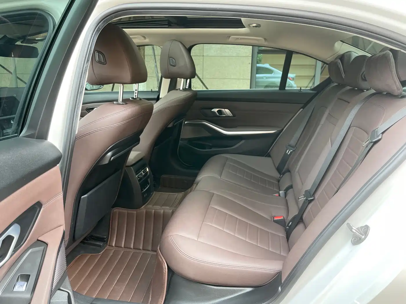 BMW 3 Series 2021 320Li M Sport Package фото 7