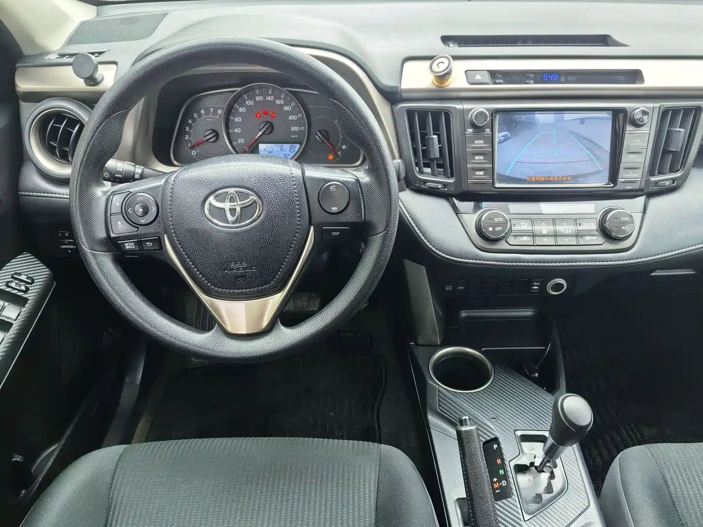 Toyota RAV4 Rongfang 2015 2.0L CVT 2WD Trend Edition фото 10