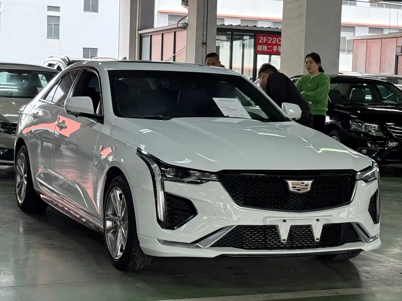 CADILLAC CT4