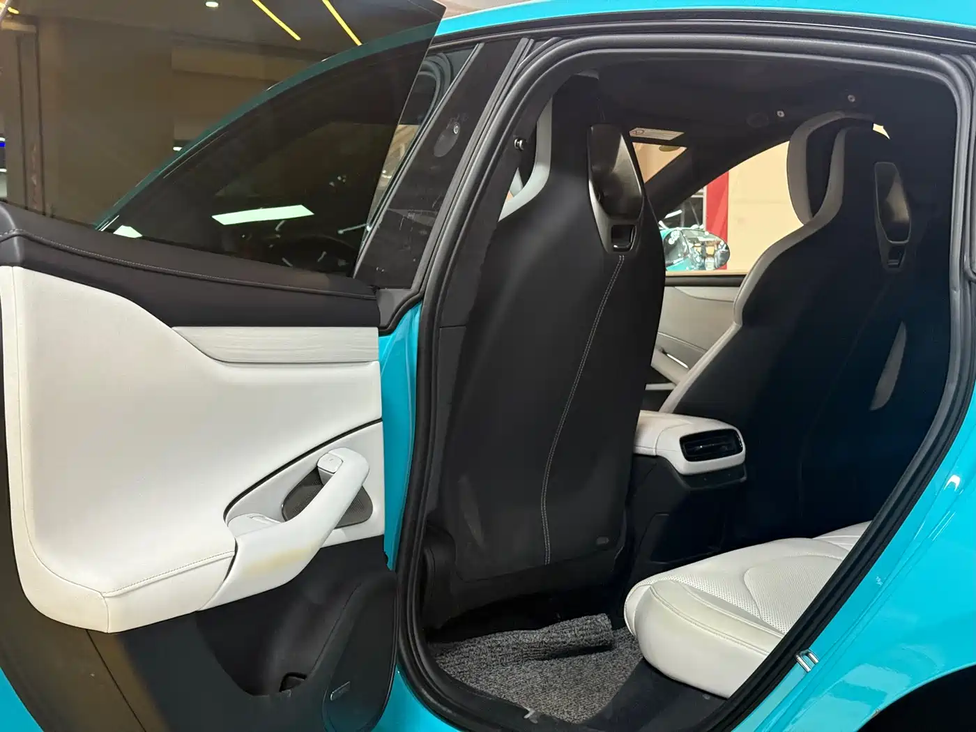 XIAOMI CAR XIAOMI SU7