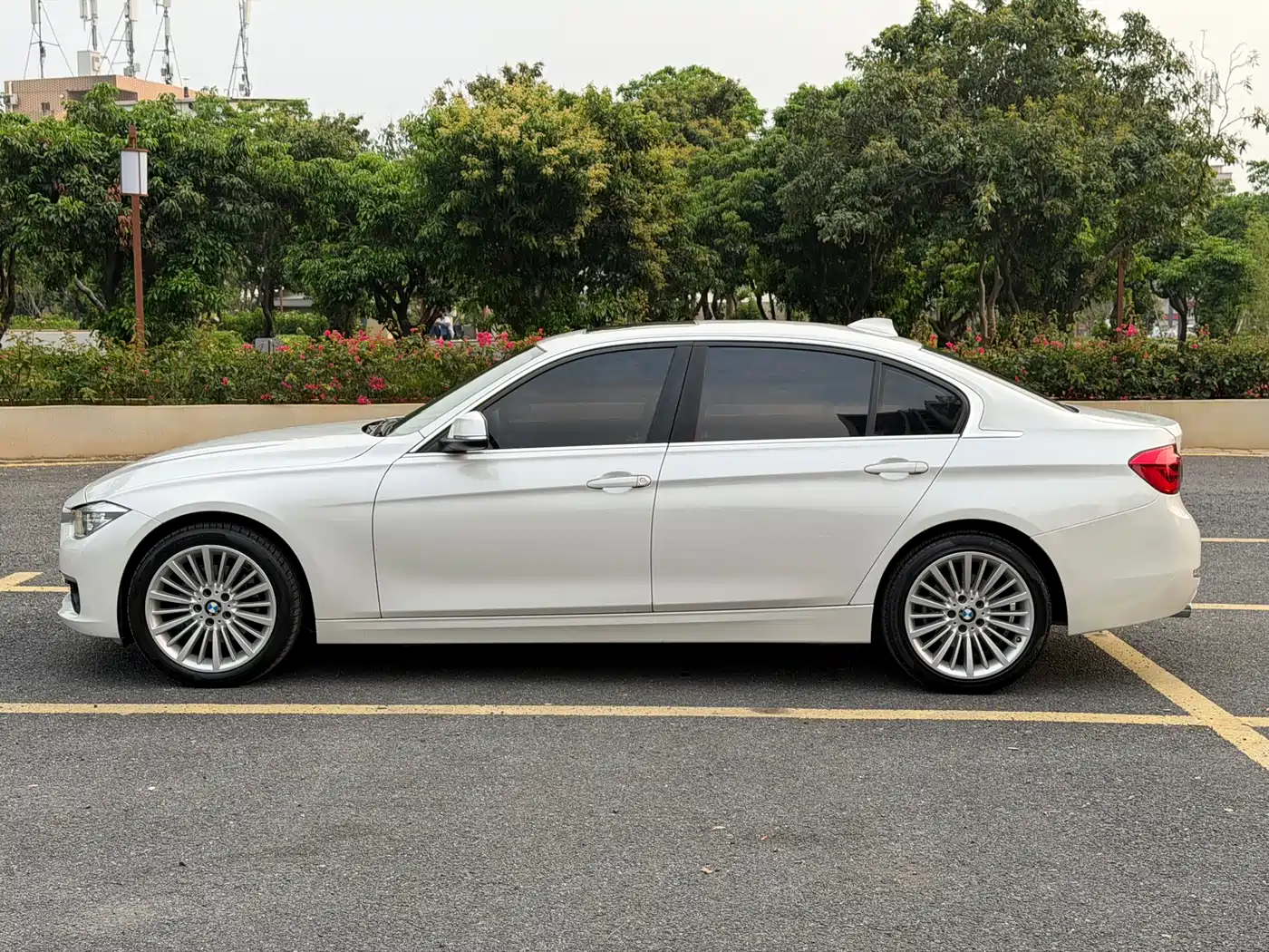 BMW 3 Series 2018 320Li xDrive Fashion Style фото 4